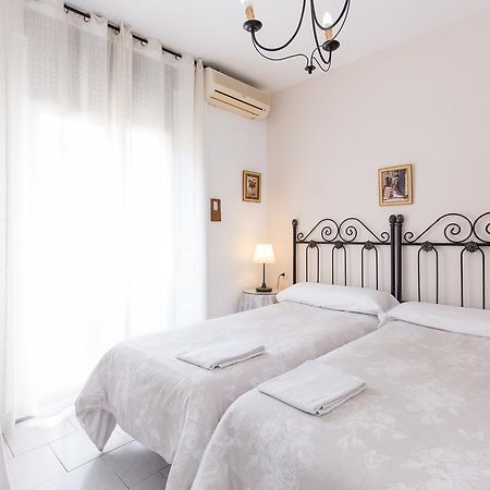 Pension Mesones Granada Buitenkant foto