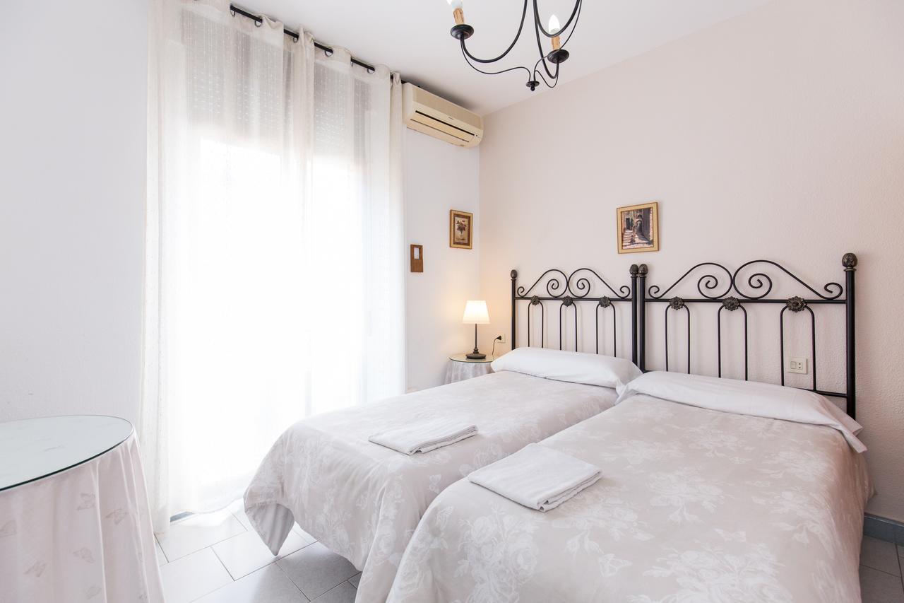 Pension Mesones Granada Buitenkant foto