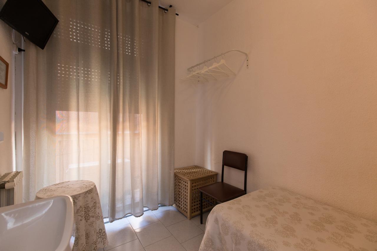 Pension Mesones Granada Buitenkant foto