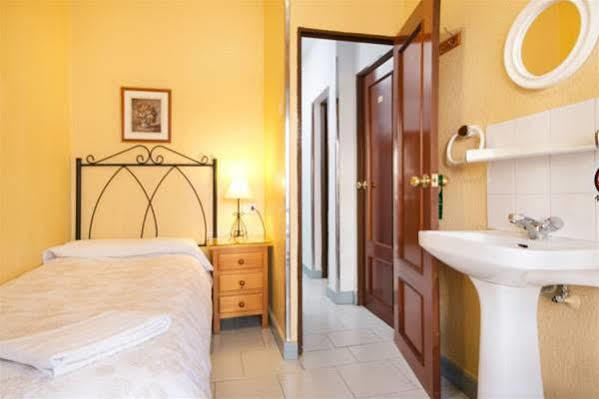 Pension Mesones Granada Buitenkant foto