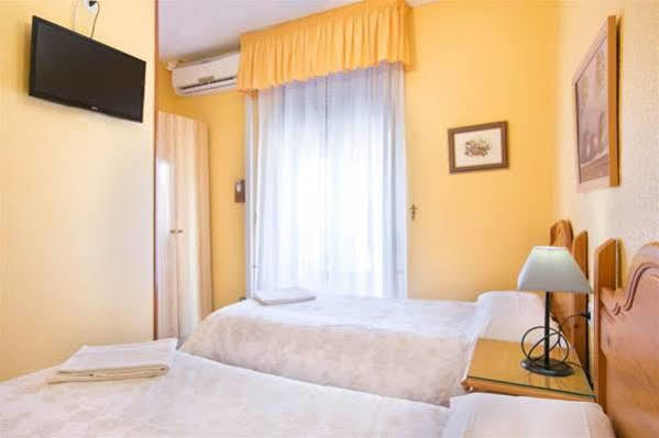 Pension Mesones Granada Buitenkant foto