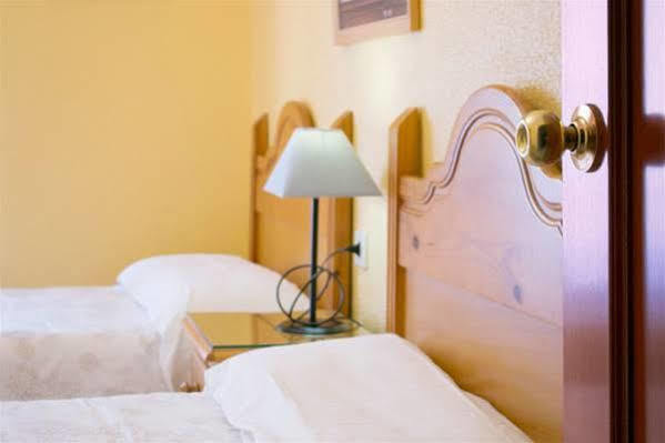 Pension Mesones Granada Buitenkant foto
